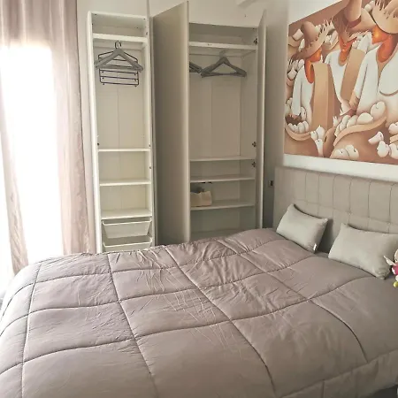 Charming With Sea View Apartment